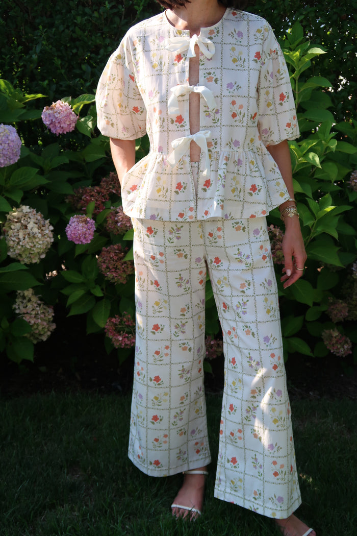 White Floral Grid