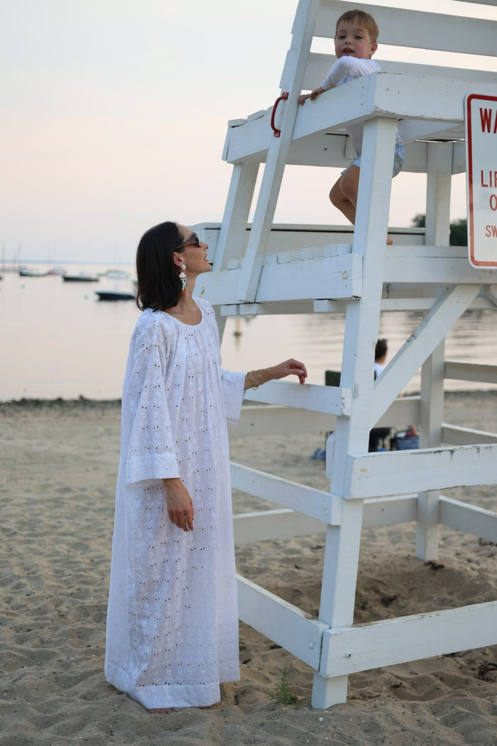 White Daisy Eyelet