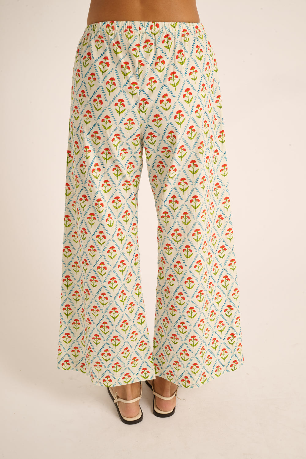 Ivory Sky Lattice Floral