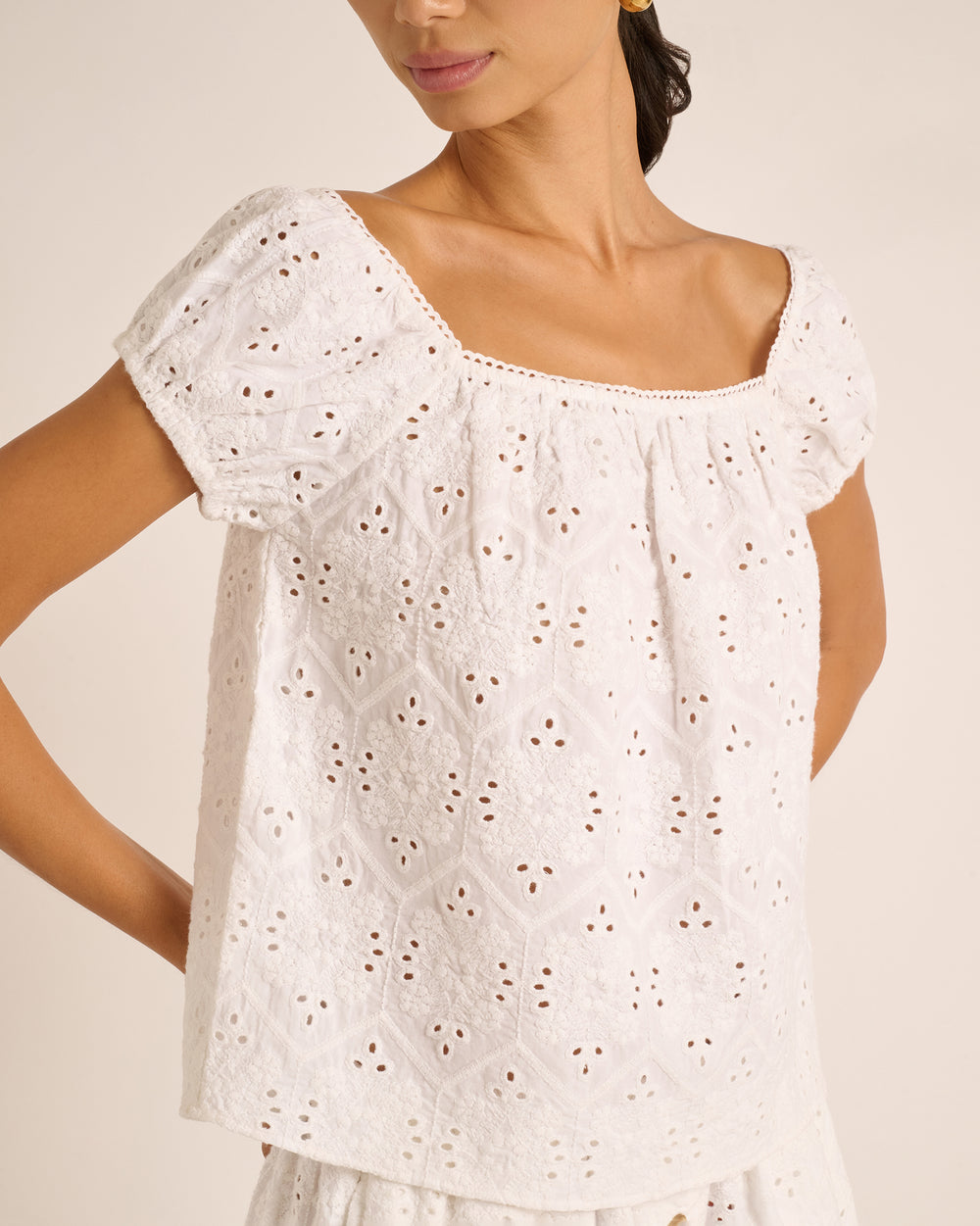 White Diamond Eyelet