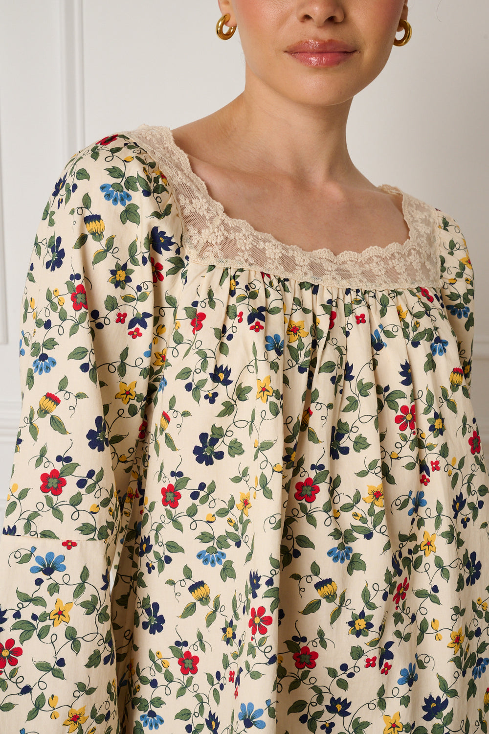 Ivory Vintage Floral