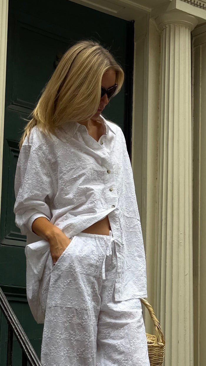 Sweeping Fleur Embroidery
